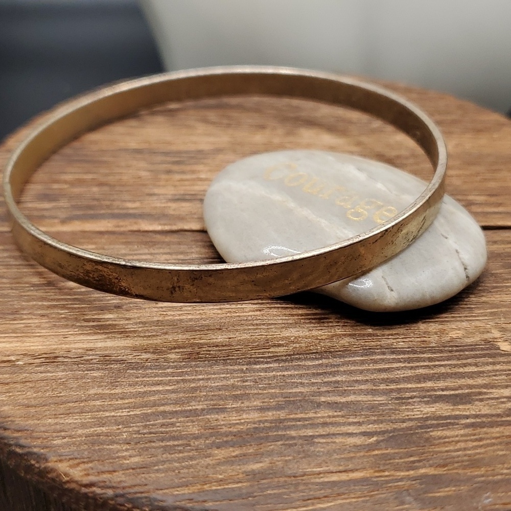 B2522 antiquated saucer bracet heavy duty